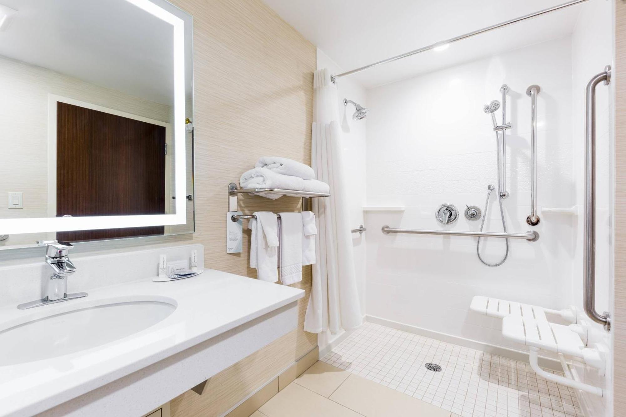 Fairfield Inn & Suites By Marriott Edmonton North Zewnętrze zdjęcie