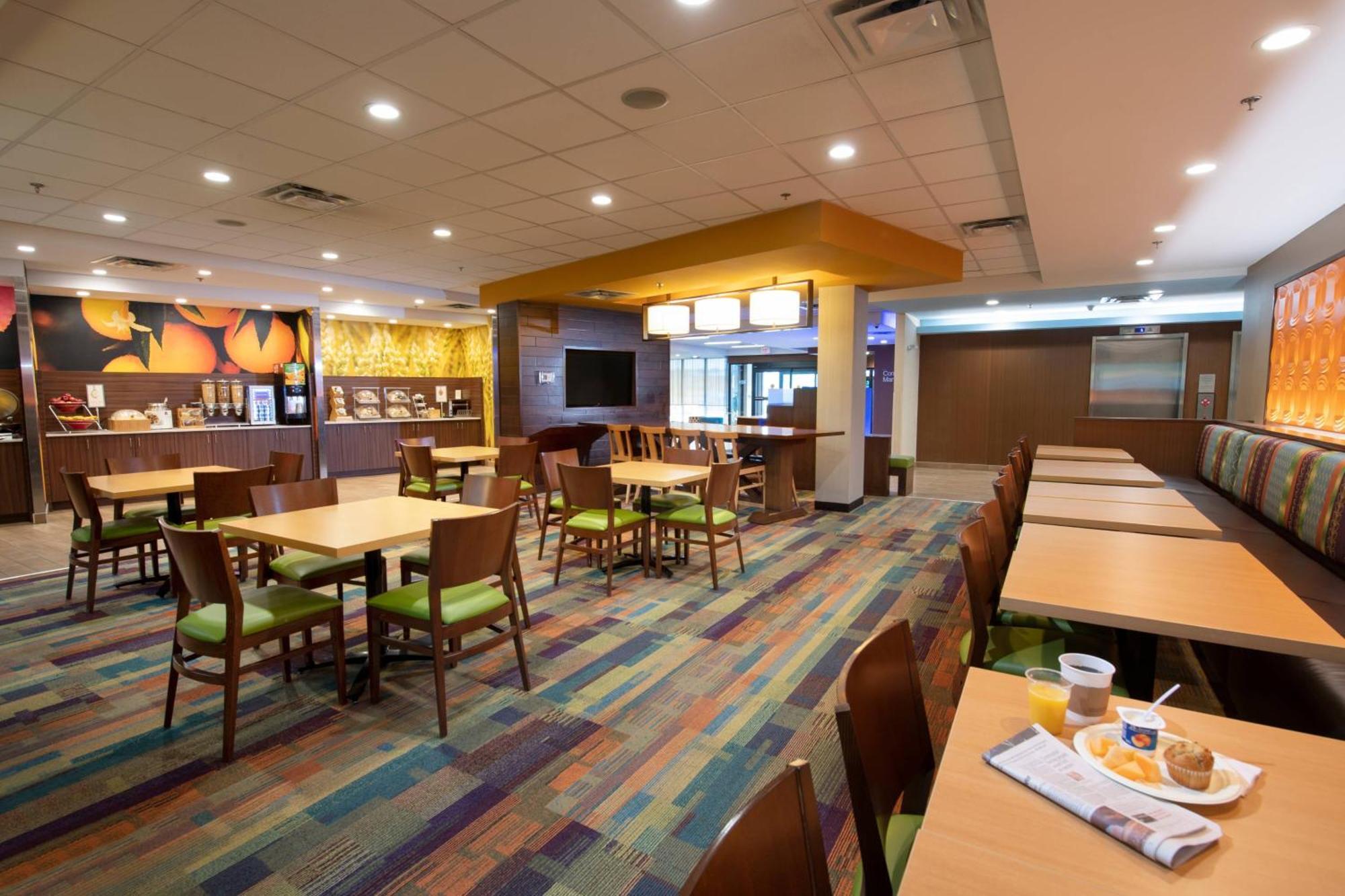 Fairfield Inn & Suites By Marriott Edmonton North Zewnętrze zdjęcie